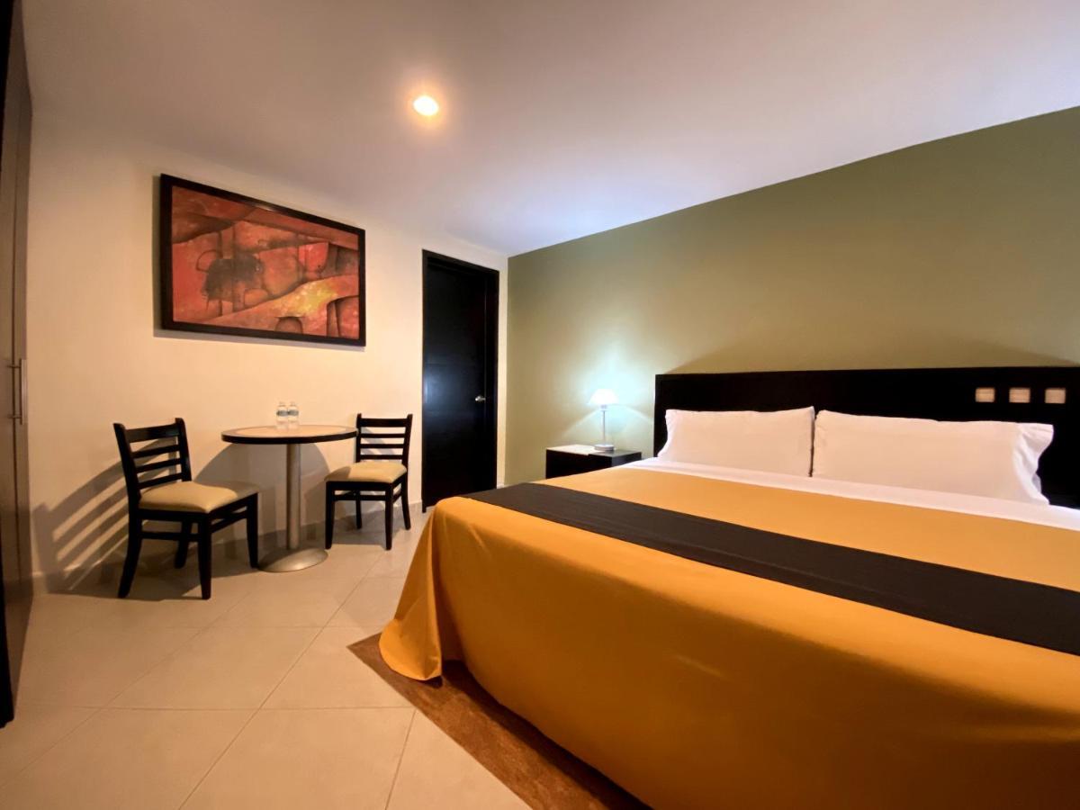 Hotel Escala Puebla Centro ภายนอก รูปภาพ